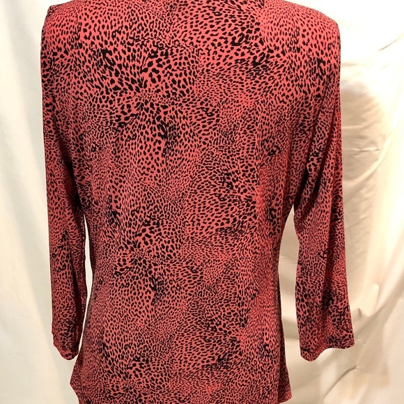 CHAUS New York Red & Black Animal Print V-neck Long Sleeve Wrap Top - Picture 4 of 6